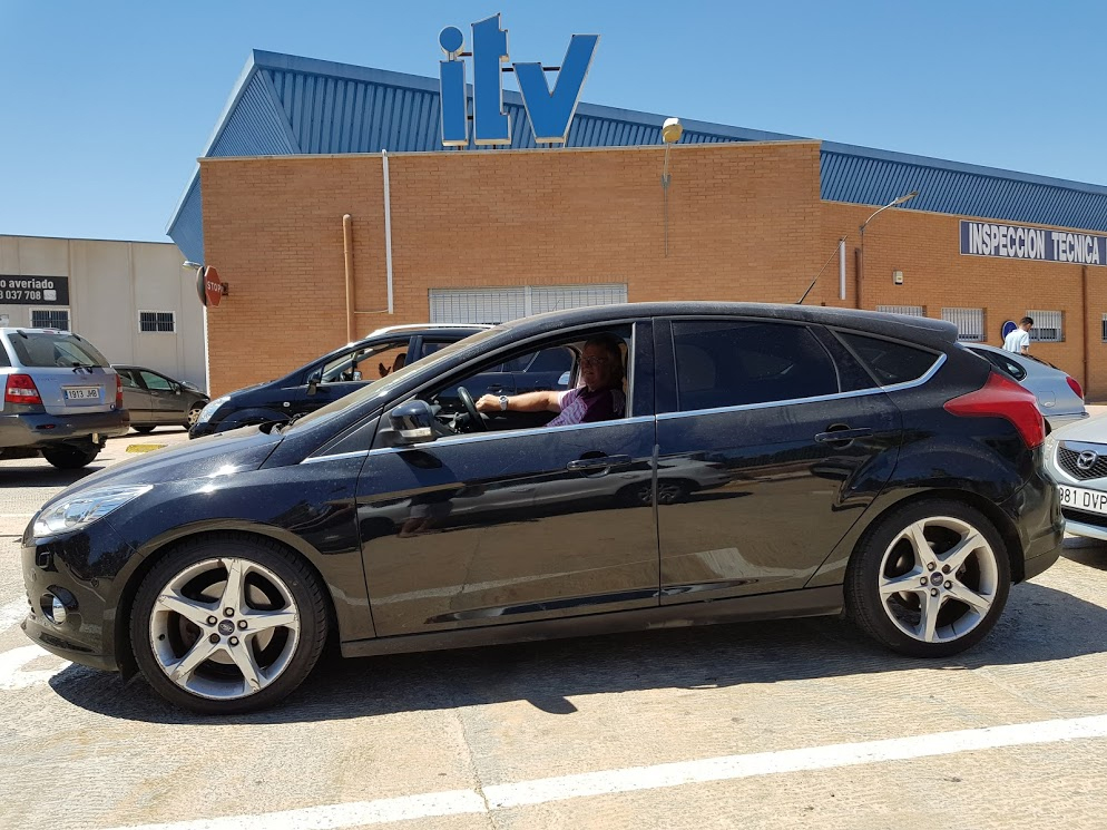 Ford Focus in queue at ITV